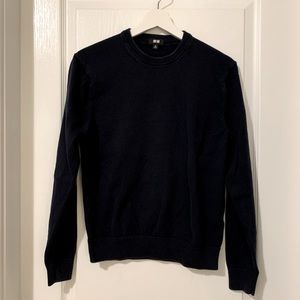 Uniqlo sweater